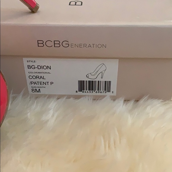 ❤️BCBGeneration Coral Patent Heels, Size 8M - Picture 3 of 4